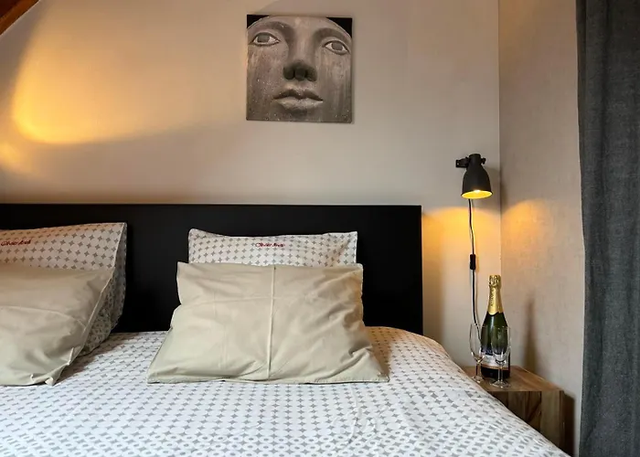Gastenverblijf Chambre Damis - Geniet Van Haspengouw, Buiten En Binnen!